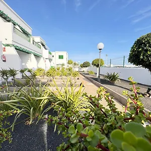 https://las-mimosas-puerto-del-carmen-lanzarote-35510.puertodelcarmen-hotels.org